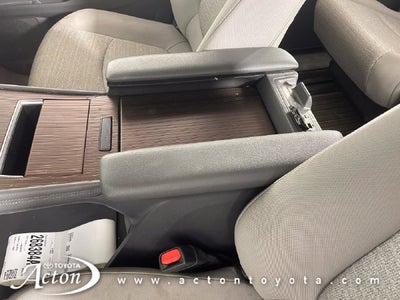 2022 Toyota Sienna LE 8 Passenger