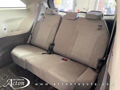 2022 Toyota Sienna LE 8 Passenger