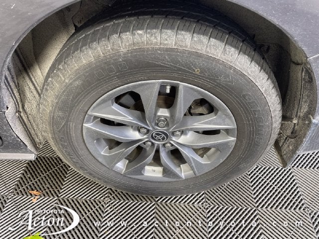 2022 Toyota Sienna LE 8 Passenger