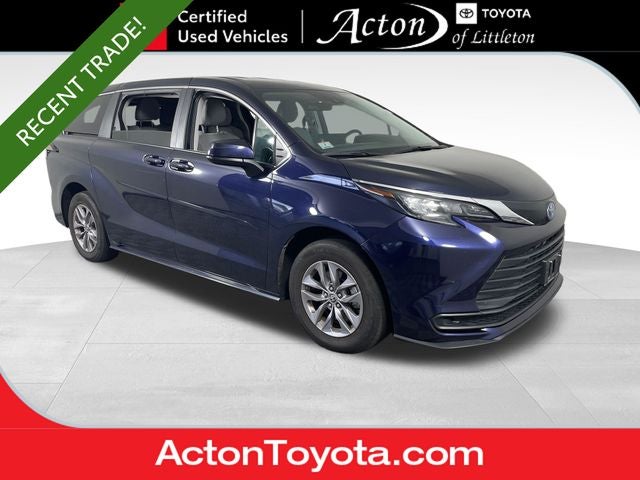 2024 Toyota Sienna LE 8 Passenger