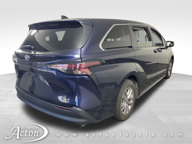 2024 Toyota Sienna LE 8 Passenger
