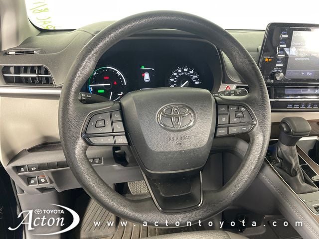2024 Toyota Sienna LE 8 Passenger