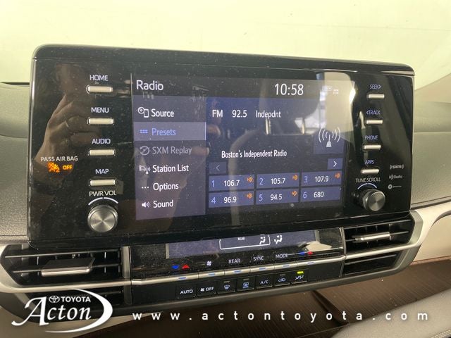 2024 Toyota Sienna LE 8 Passenger