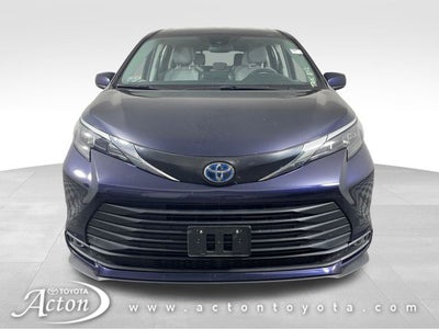 2024 Toyota Sienna LE 8 Passenger