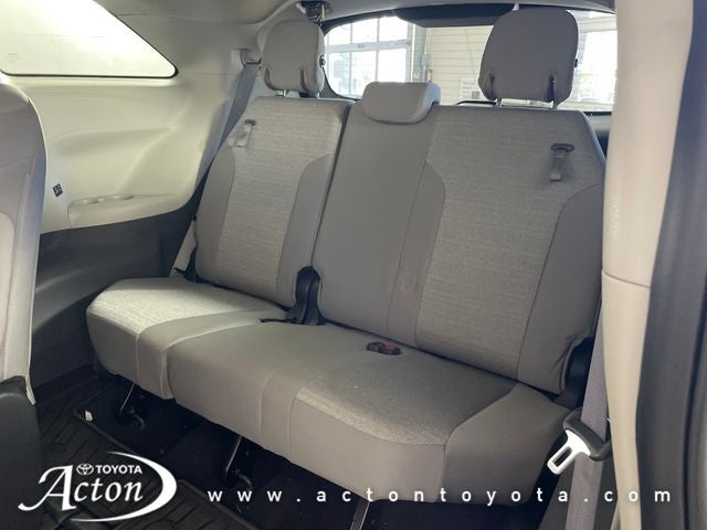 2024 Toyota Sienna LE 8 Passenger