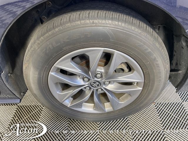 2024 Toyota Sienna LE 8 Passenger