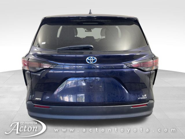 2024 Toyota Sienna LE 8 Passenger
