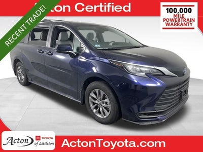 2025 Toyota Sienna LE 8 Passenger