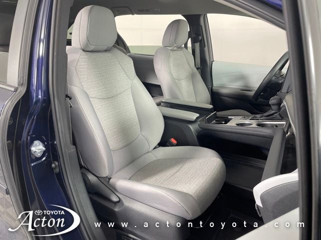 2025 Toyota SIENNA LE AWD LE 8 Passenger