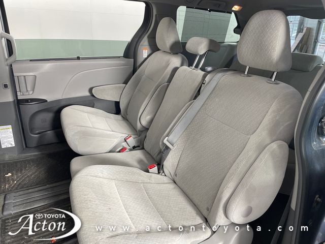 2017 Toyota Sienna LE 8 Passenger
