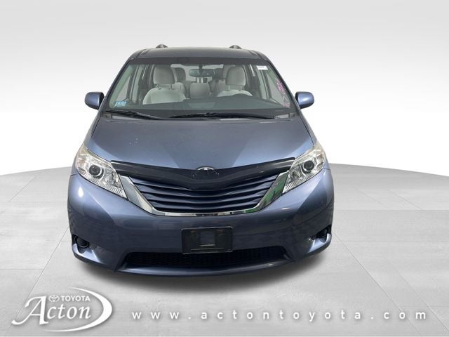 2017 Toyota Sienna LE 8 Passenger