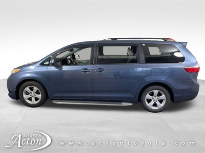 2017 Toyota Sienna LE 8 Passenger
