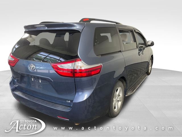 2017 Toyota Sienna LE 8 Passenger