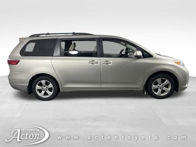 2017 Toyota SIENNA LE 3.5L LE 8 Passenger
