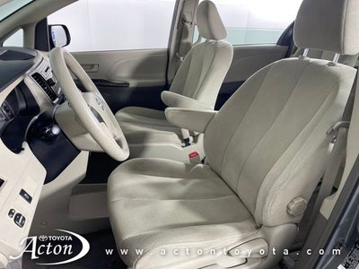 2011 Toyota SIENNA 3.5L Base