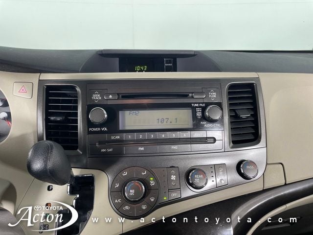 2011 Toyota SIENNA 3.5L Base