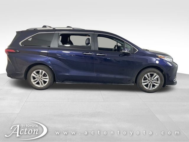 2025 Toyota SIENNA LTD AWD Limited 7 Passenger