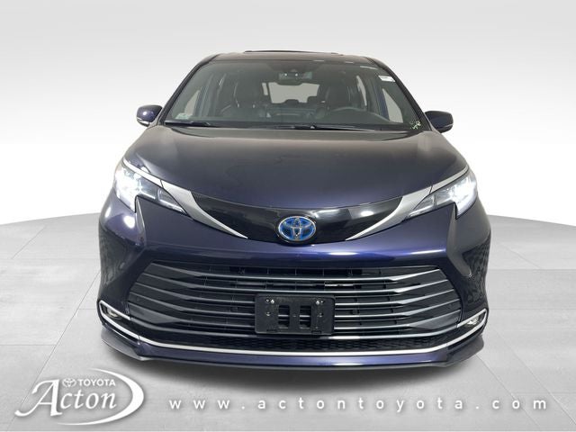 2025 Toyota SIENNA LTD AWD Limited 7 Passenger