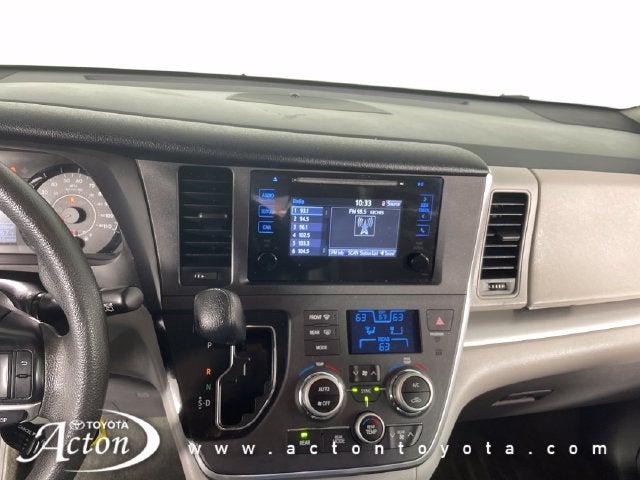 2017 Toyota Sienna L 7 Passenger
