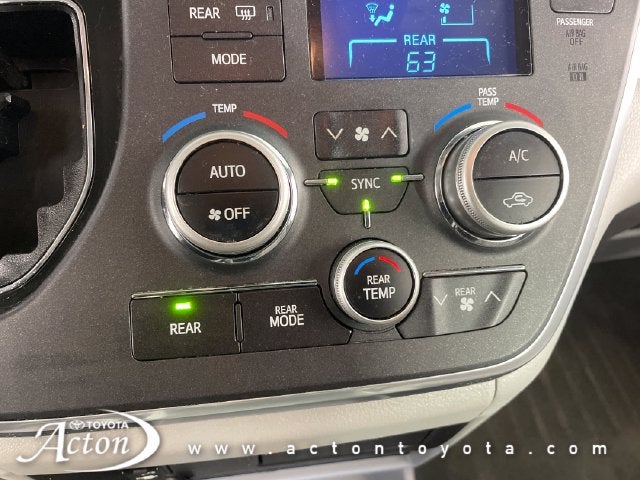 2017 Toyota Sienna L 7 Passenger