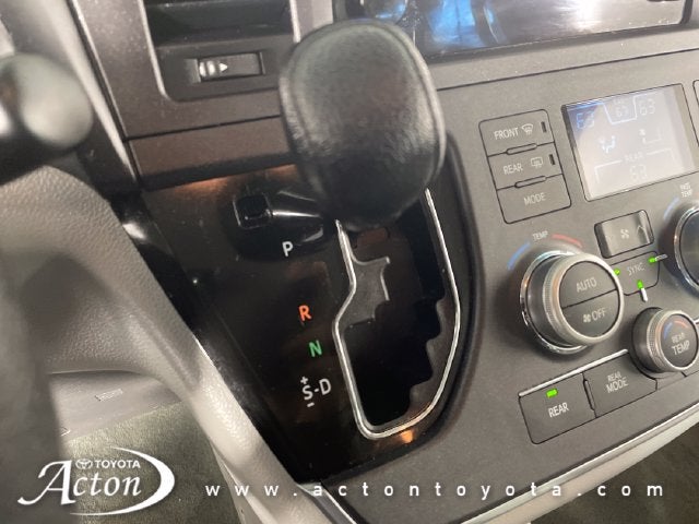 2017 Toyota Sienna L 7 Passenger