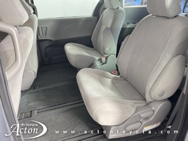 2017 Toyota Sienna L 7 Passenger
