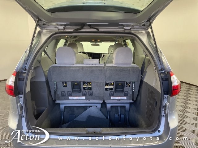 2017 Toyota Sienna L 7 Passenger