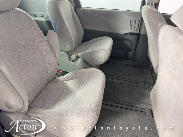 2017 Toyota Sienna L 7 Passenger