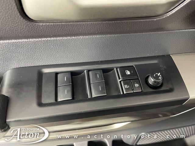 2024 Toyota TUNDRA 4X4 SR5