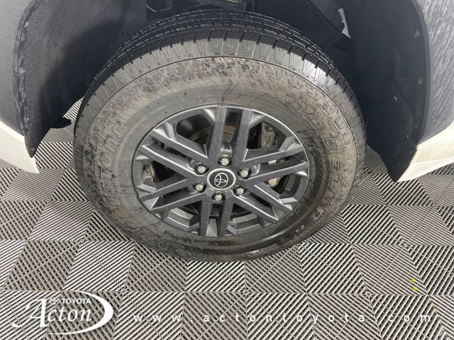 2024 Toyota TUNDRA 4X4 SR5