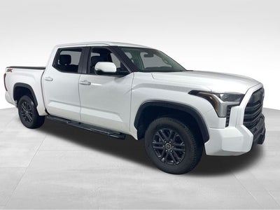 2024 Toyota TUNDRA 4X4 SR5