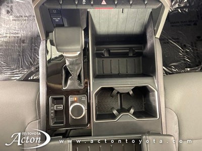 2024 Toyota TUNDRA 4X4 SR5