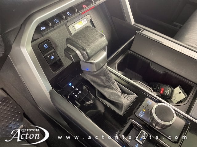 2022 Toyota Tundra i-FORCE MAX Platinum