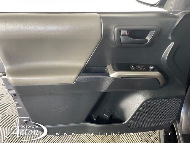 2017 Toyota TACOMA SR5 SR5 V6