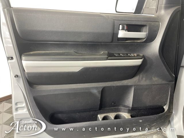 2019 Toyota TUNDRA 4X4 SR5 5.7L V8