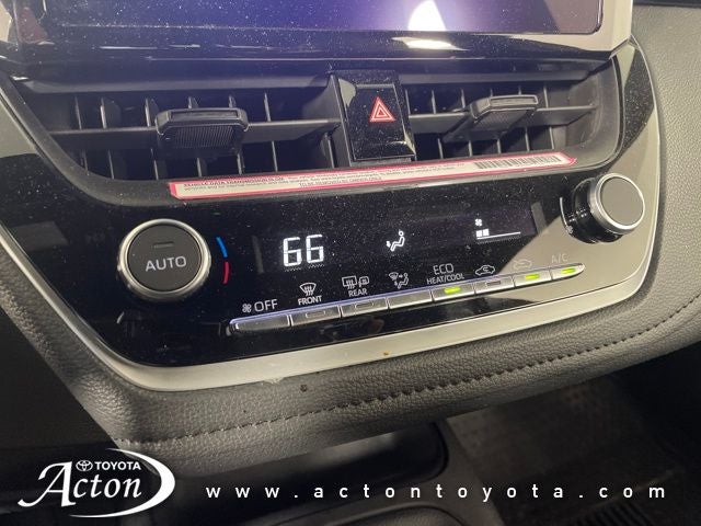 2024 Toyota COROLLA SE