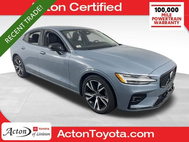 2024 Volvo S60 B5 Plus Dark Theme