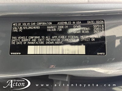 2024 Volvo S60 B5 Plus Dark Theme