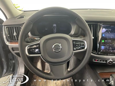 2024 Volvo S60 B5 Plus Dark Theme