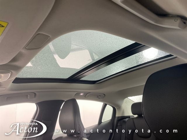 2024 Volvo S60 B5 Plus Dark Theme