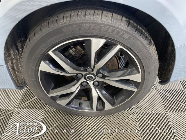 2024 Volvo S60 B5 Plus Dark Theme