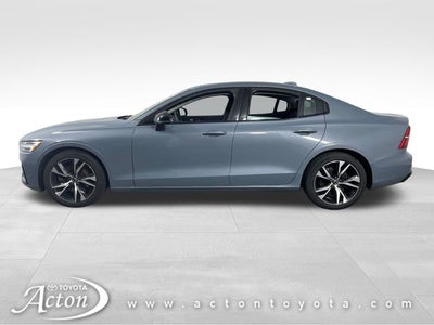2024 Volvo S60 B5 Plus Dark Theme