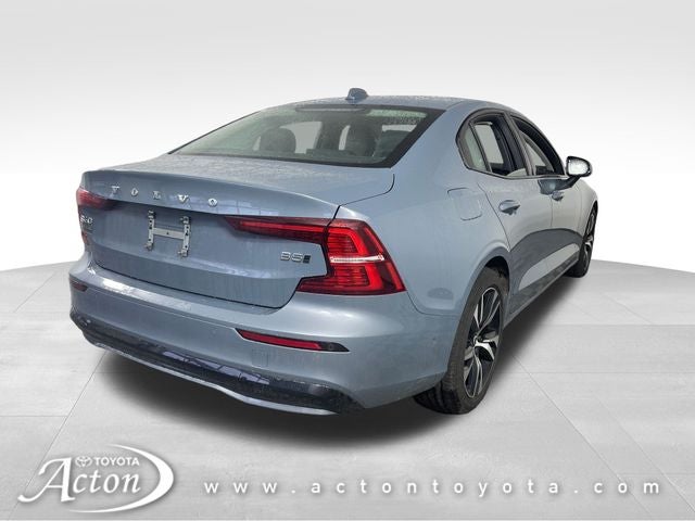 2024 Volvo S60 B5 Plus Dark Theme
