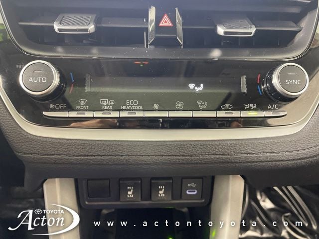 2024 Toyota Corolla Cross XLE