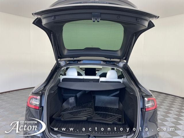2025 Tesla Model Y Performance