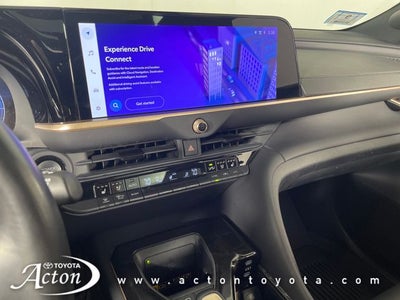 2025 Toyota Toyota Crown Signia Limited