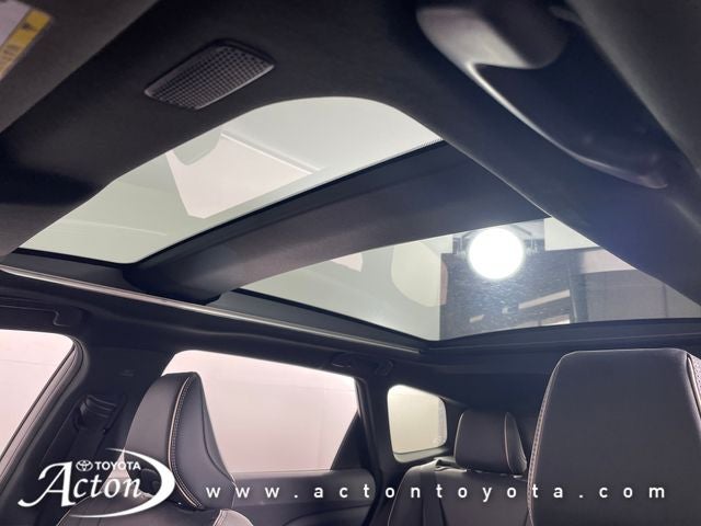 2025 Toyota Toyota Crown Signia Limited