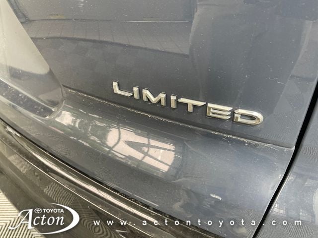 2025 Toyota Toyota Crown Signia Limited