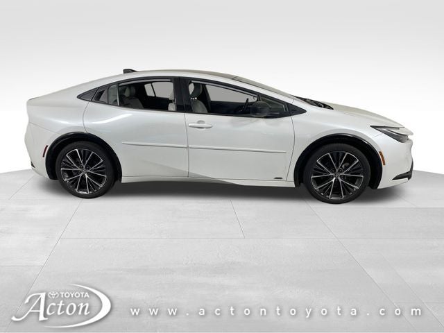 2024 Toyota Prius XLE
