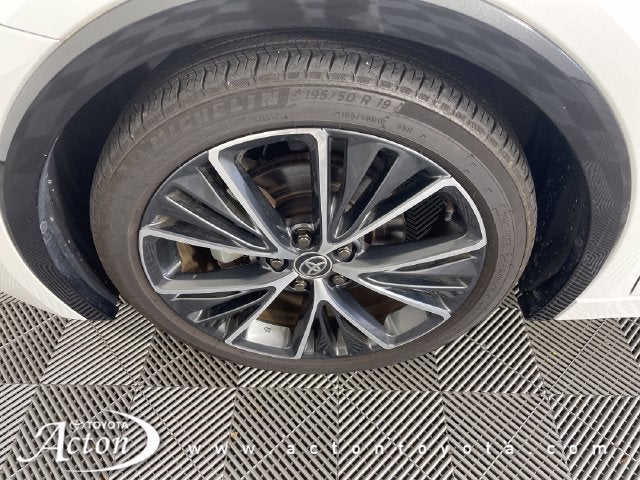 2023 Toyota PRIUS XLE